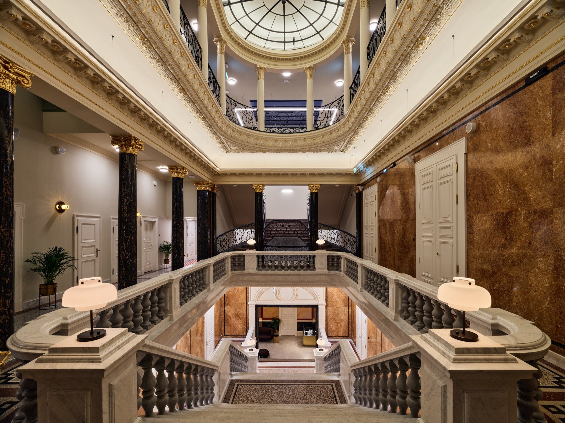Altus Palace Hotel