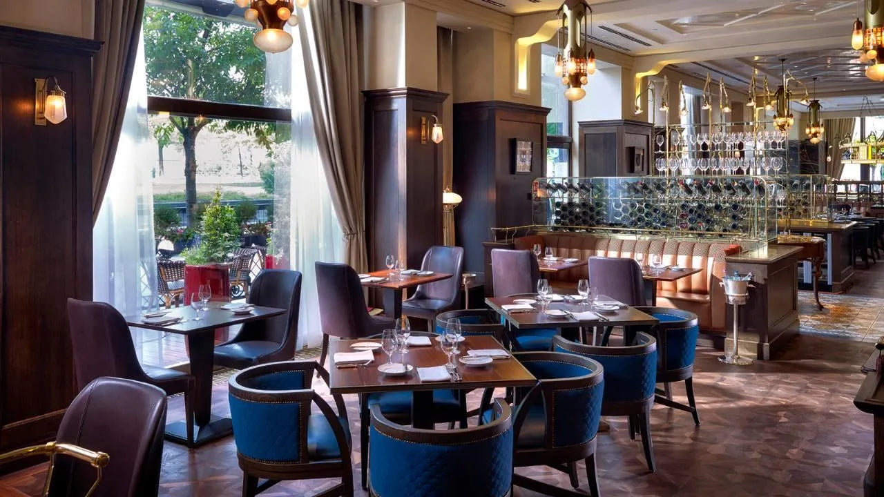 Four Seasons Hotel Gresham Palace, Budapest, Hungary gallery image 3.