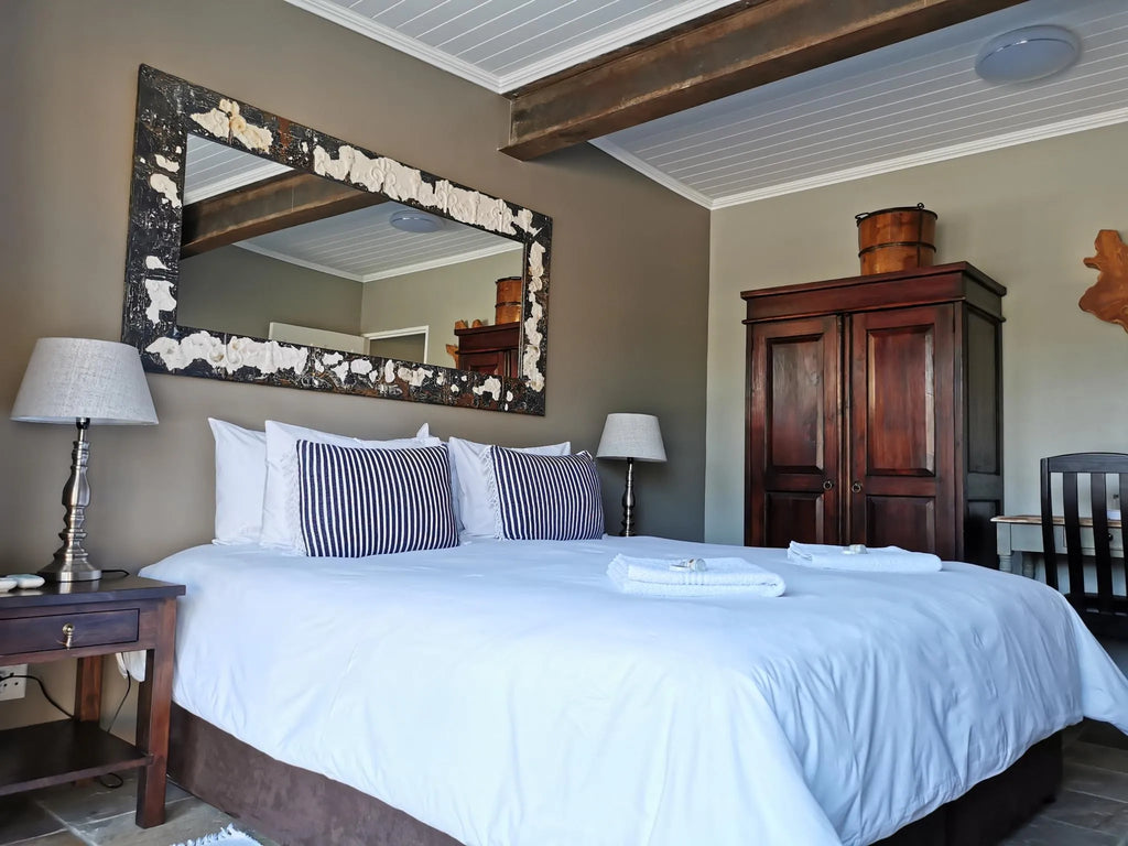 Room gallery image 3.