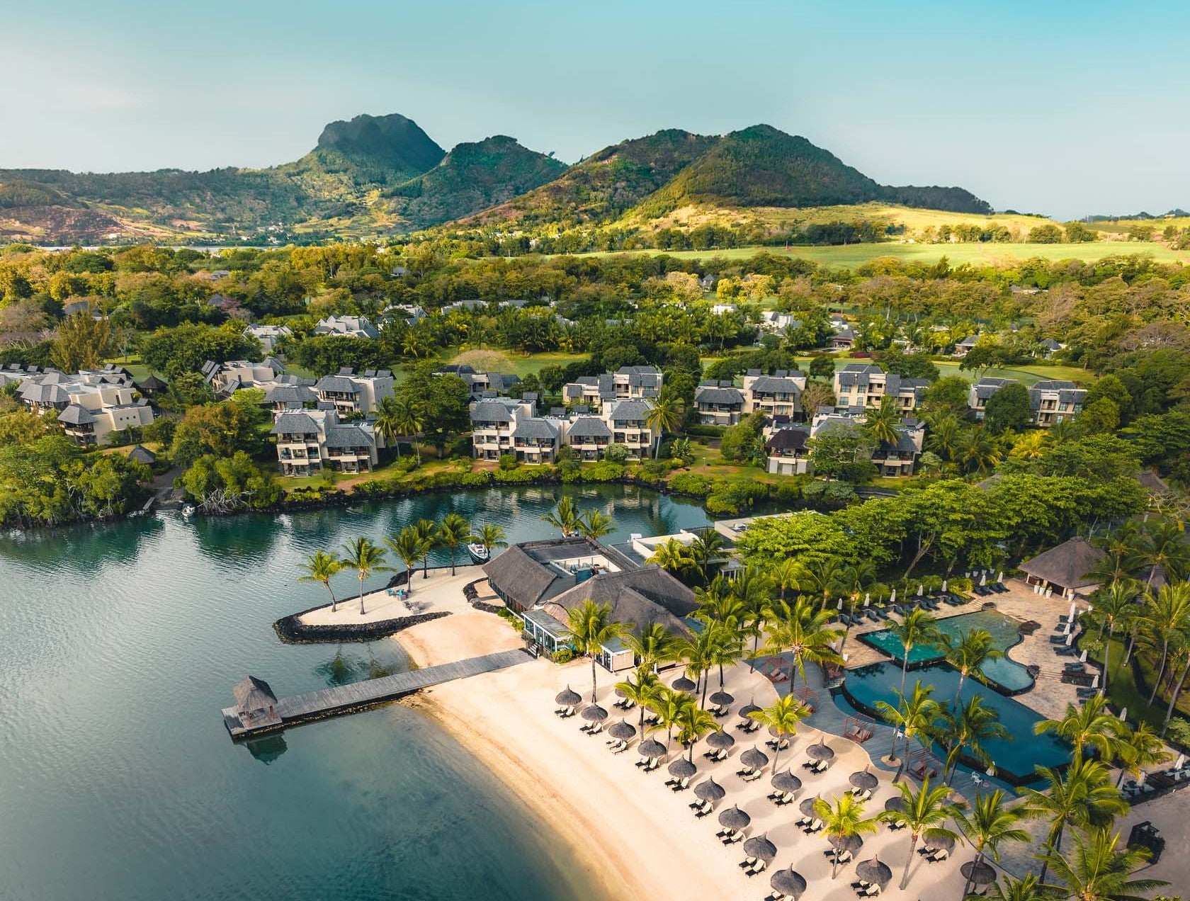 The Bay Club at Anahita