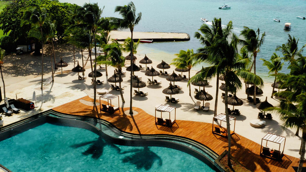The Bay Club at Anahita