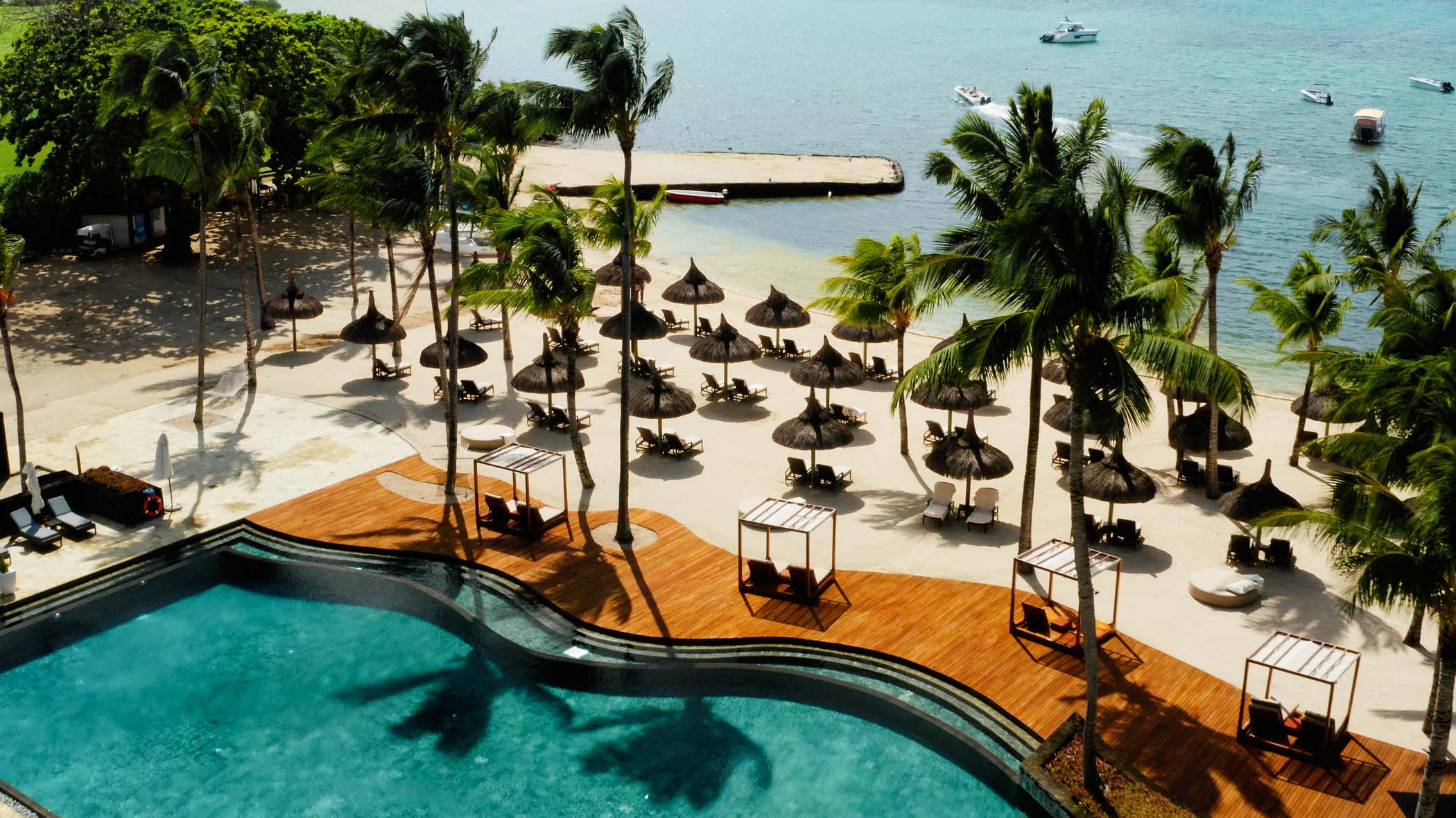 The Bay Club at Anahita