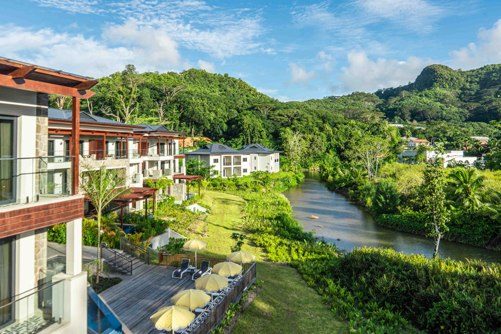 Three Bedroom Apartment with Nature View