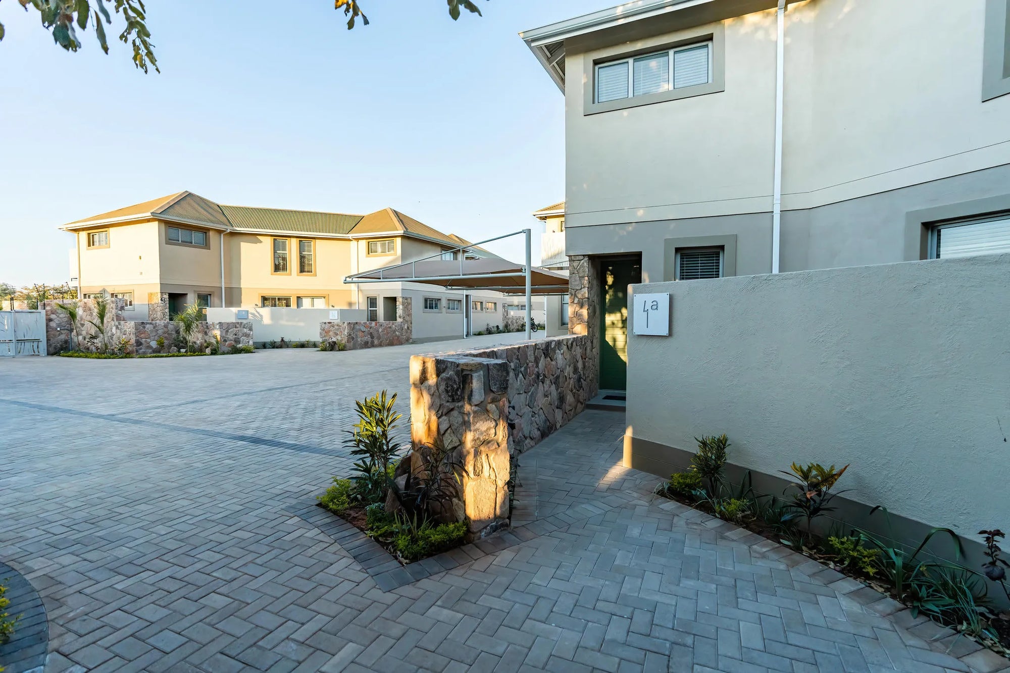 Miombo Mews Holiday Apartments, Victoria Falls (Zimbabwe), Zimbabwe gallery image 13.