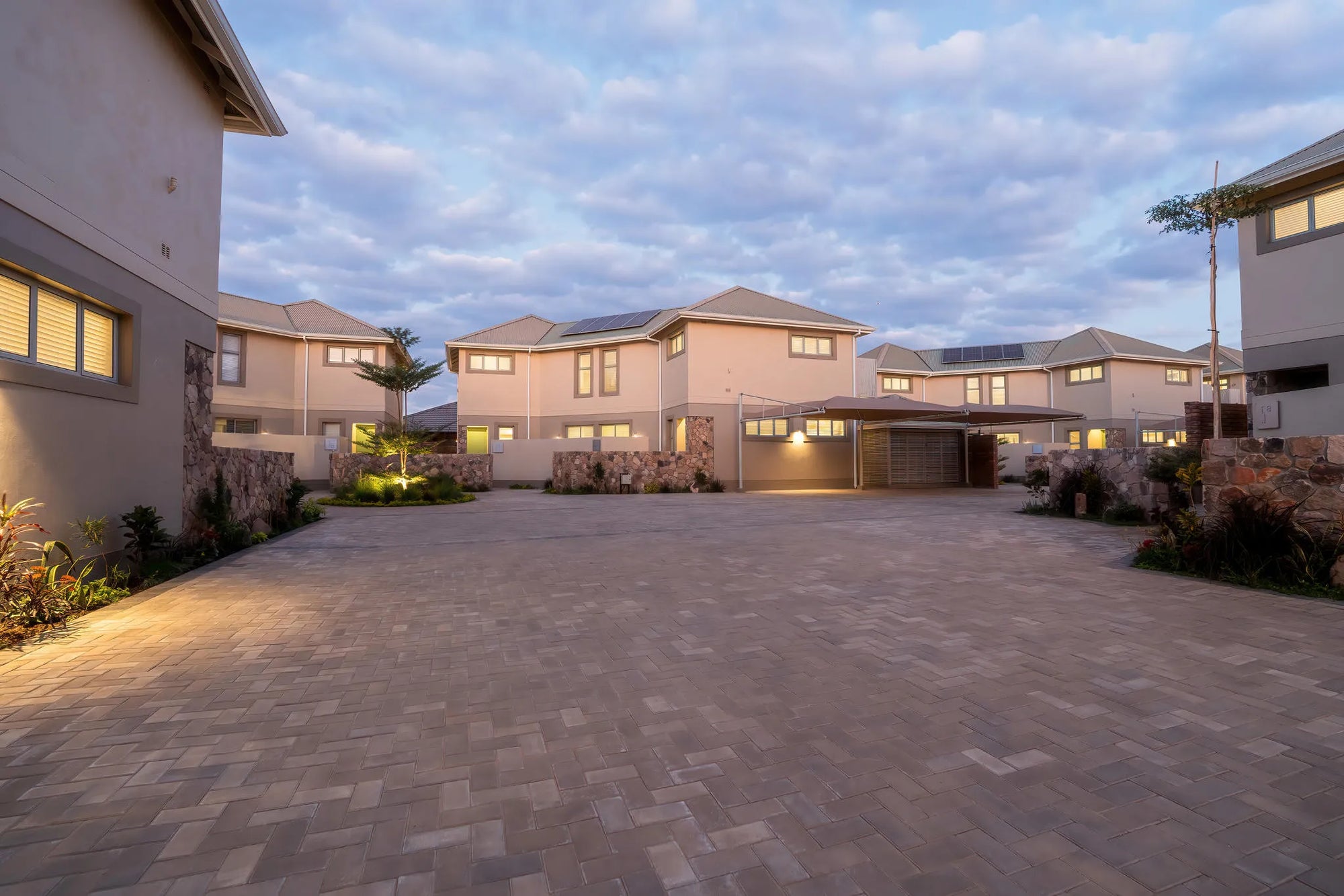 Miombo Mews Holiday Apartments, Victoria Falls (Zimbabwe), Zimbabwe gallery image 14.