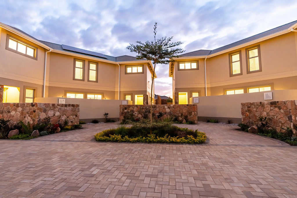 Miombo Mews Holiday Apartments, Victoria Falls (Zimbabwe), Zimbabwe gallery image 17.