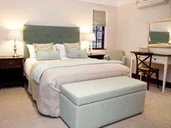 Room gallery image 1.