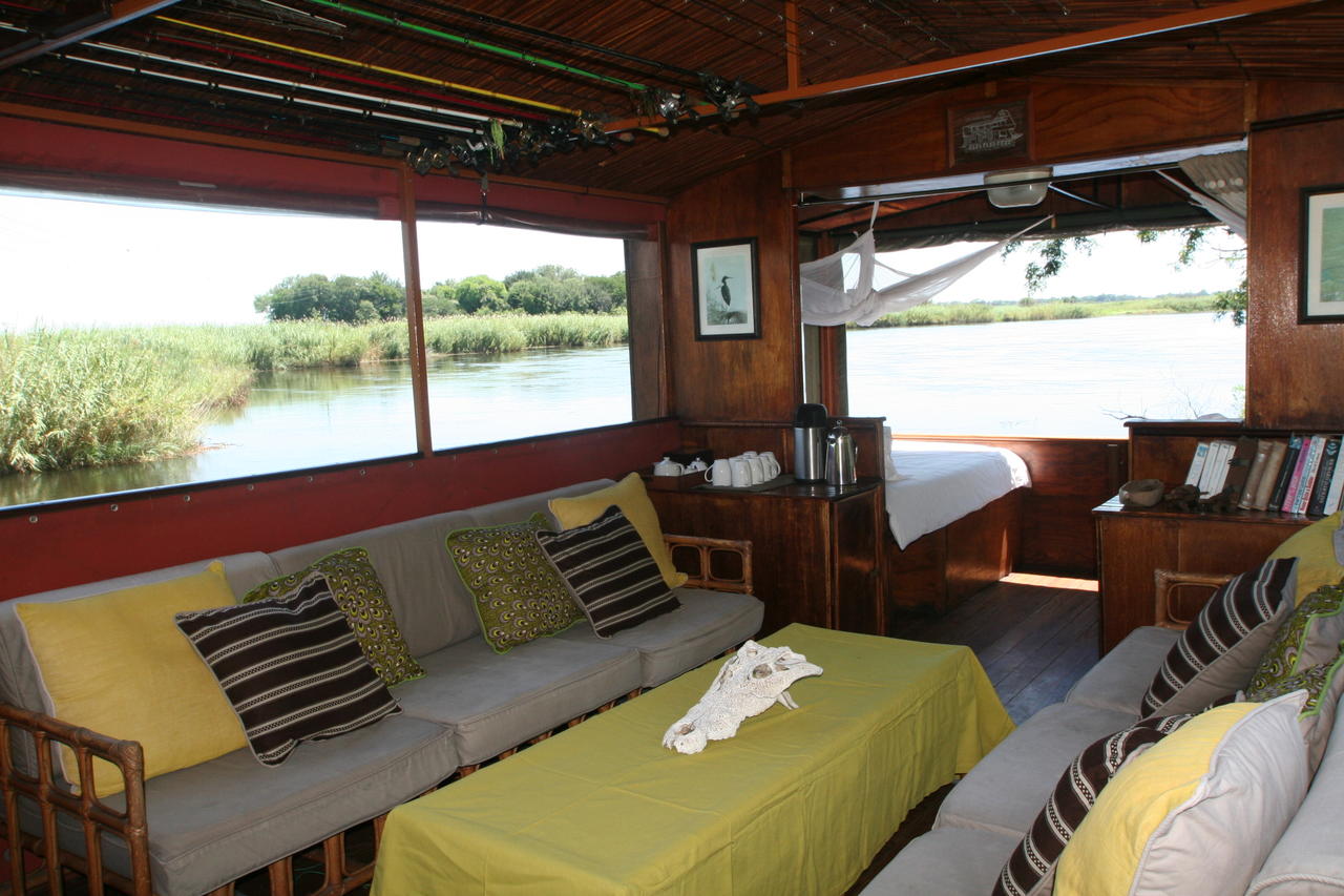 Upper deck