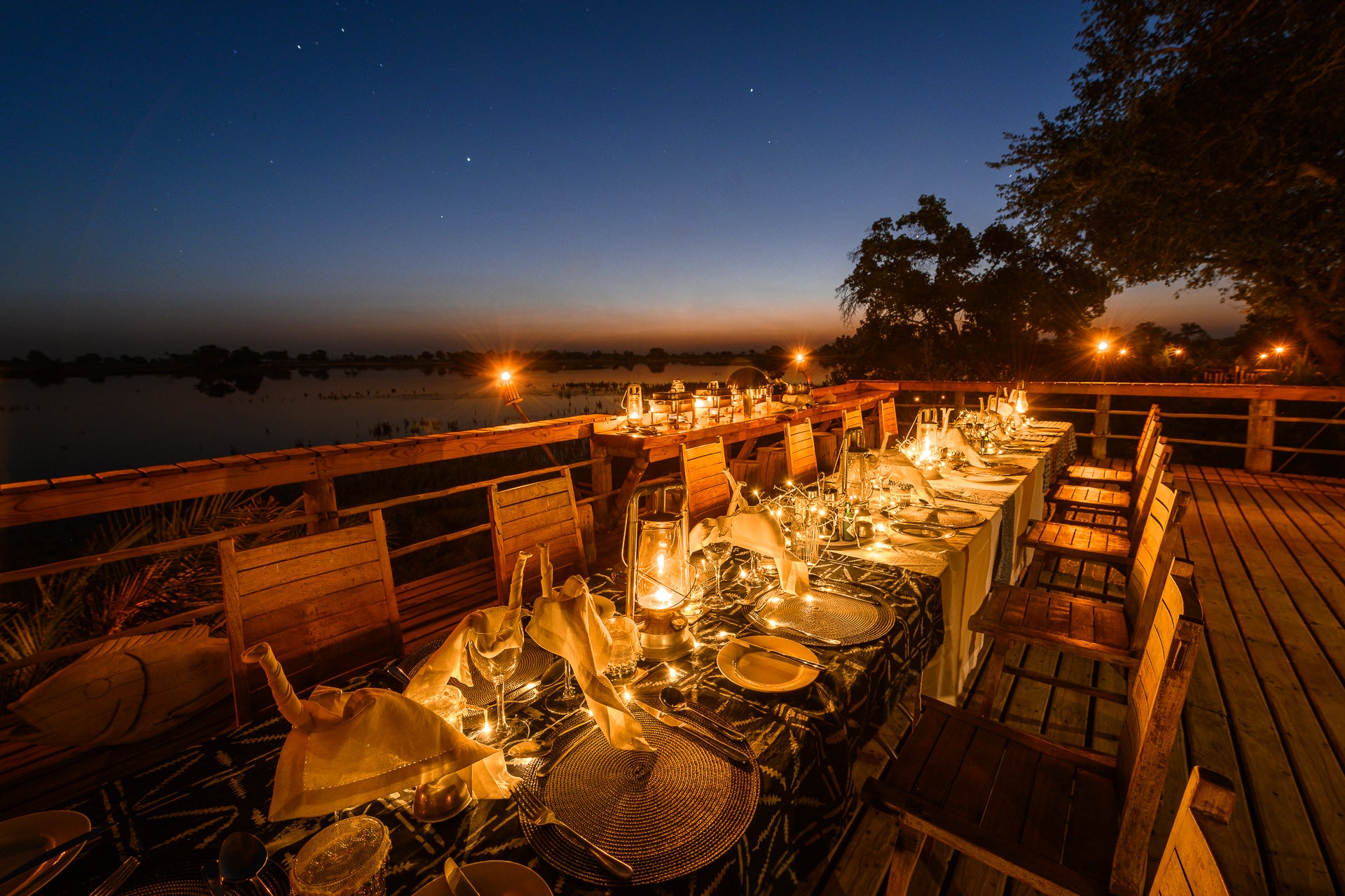 Pelo Camp Dining