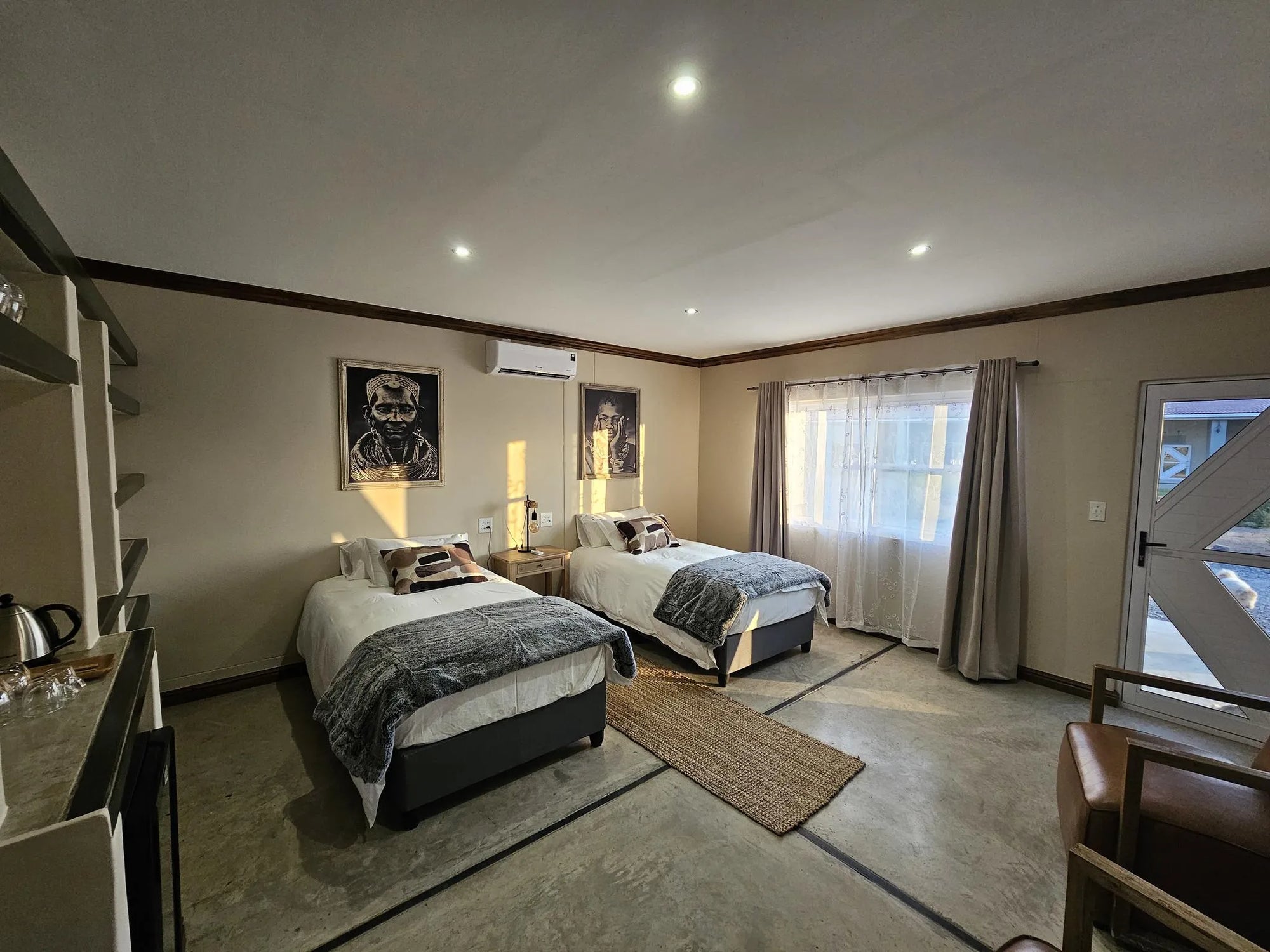 Room gallery image 2.