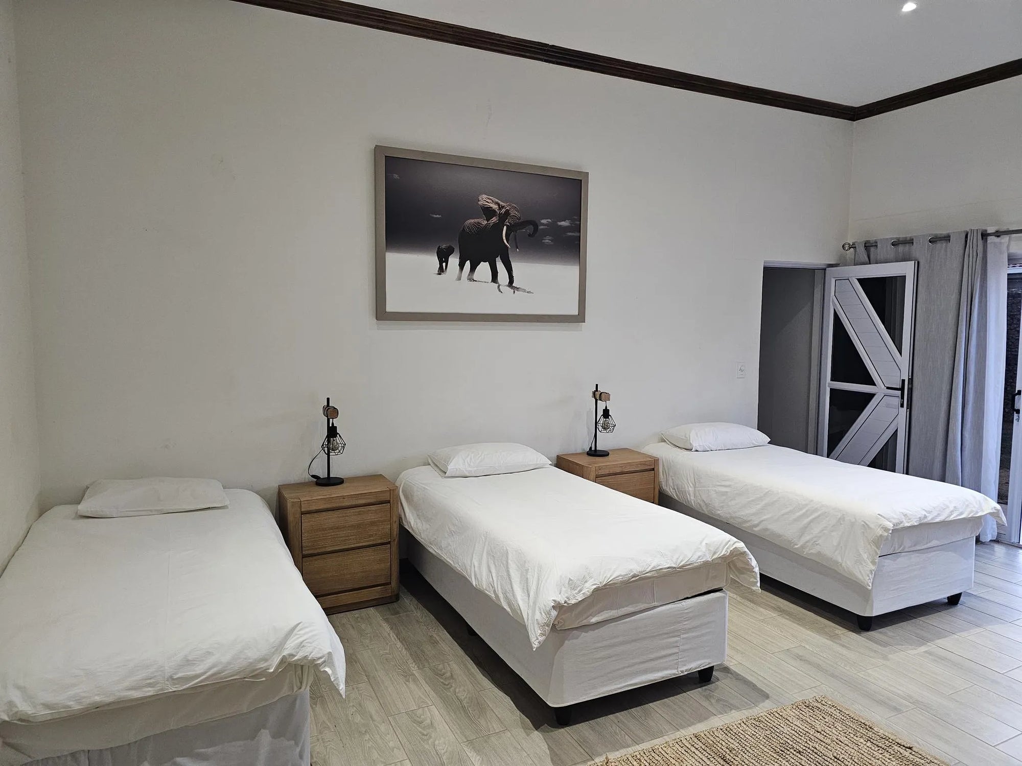 Room gallery image 6.