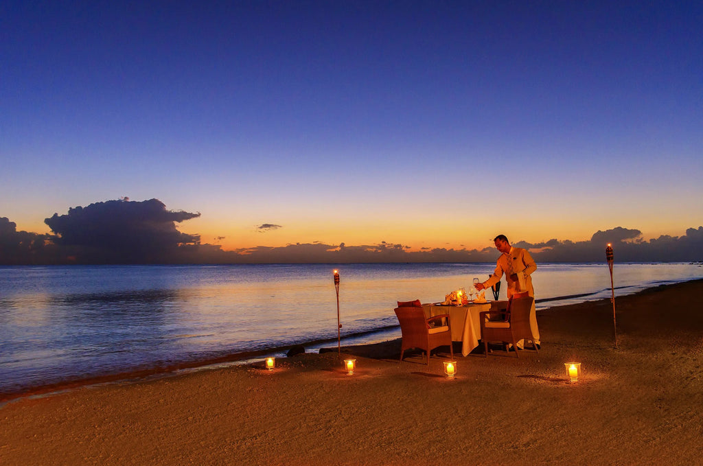 Beach dining
