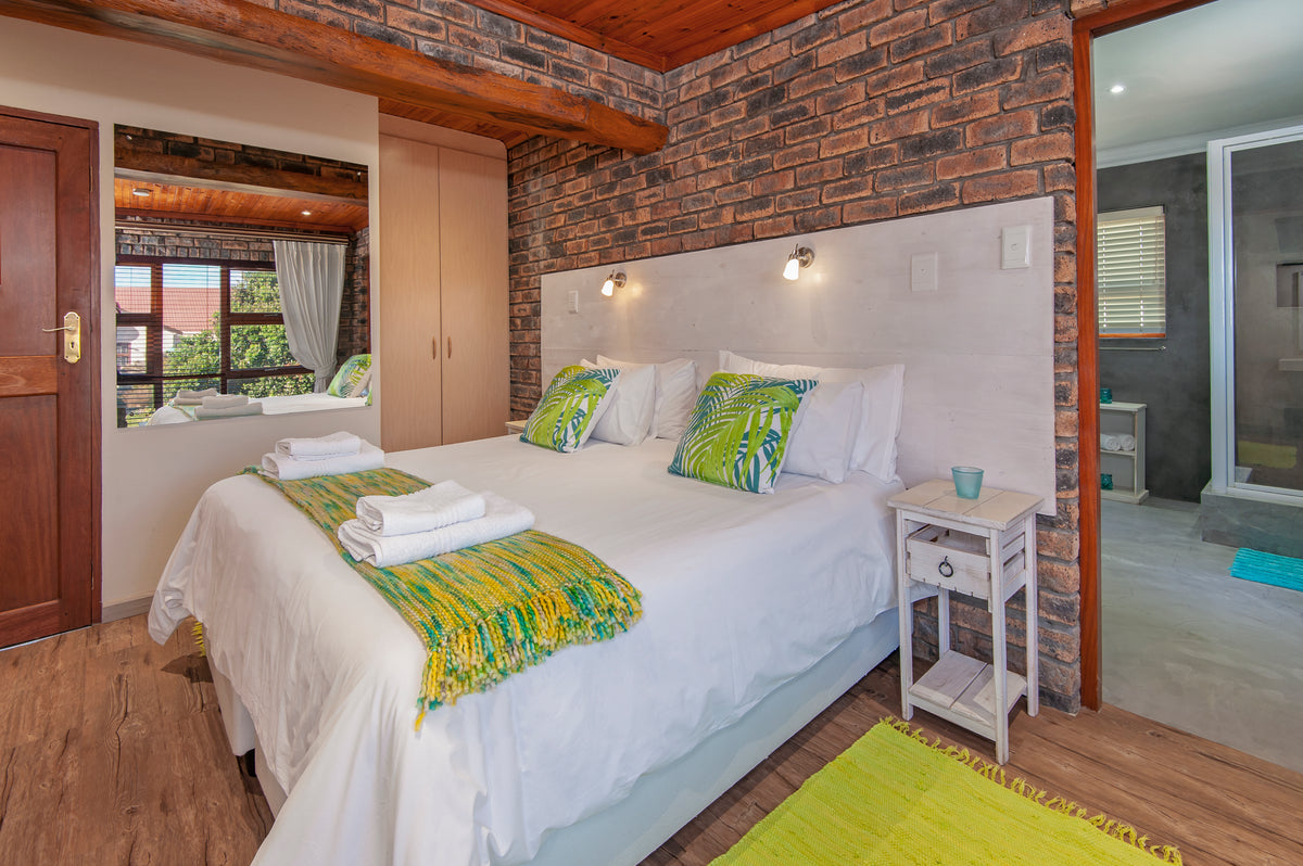 White Shark Guesthouse