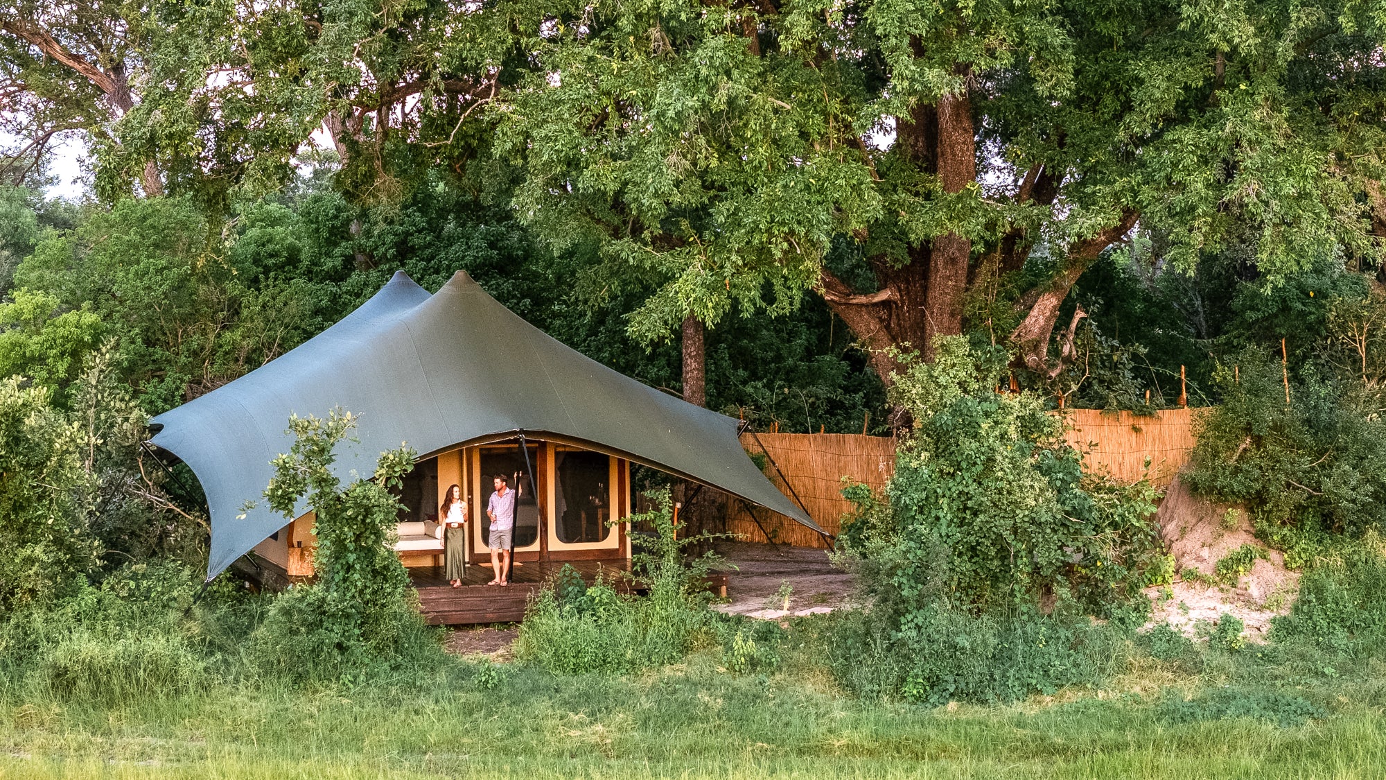 Maxa Image Tent