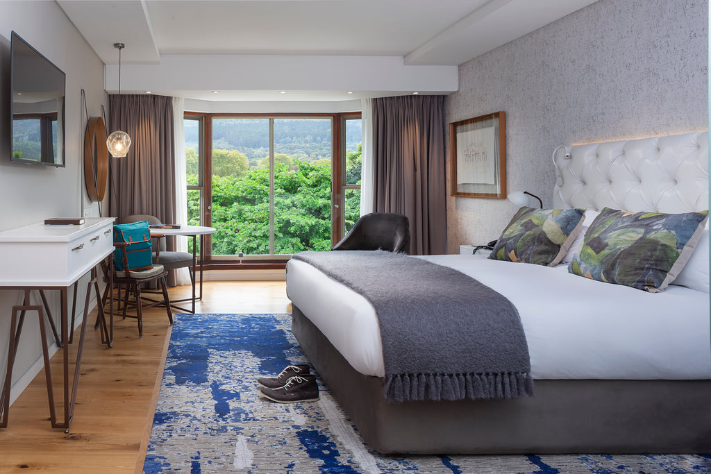 Mountain Facing Room