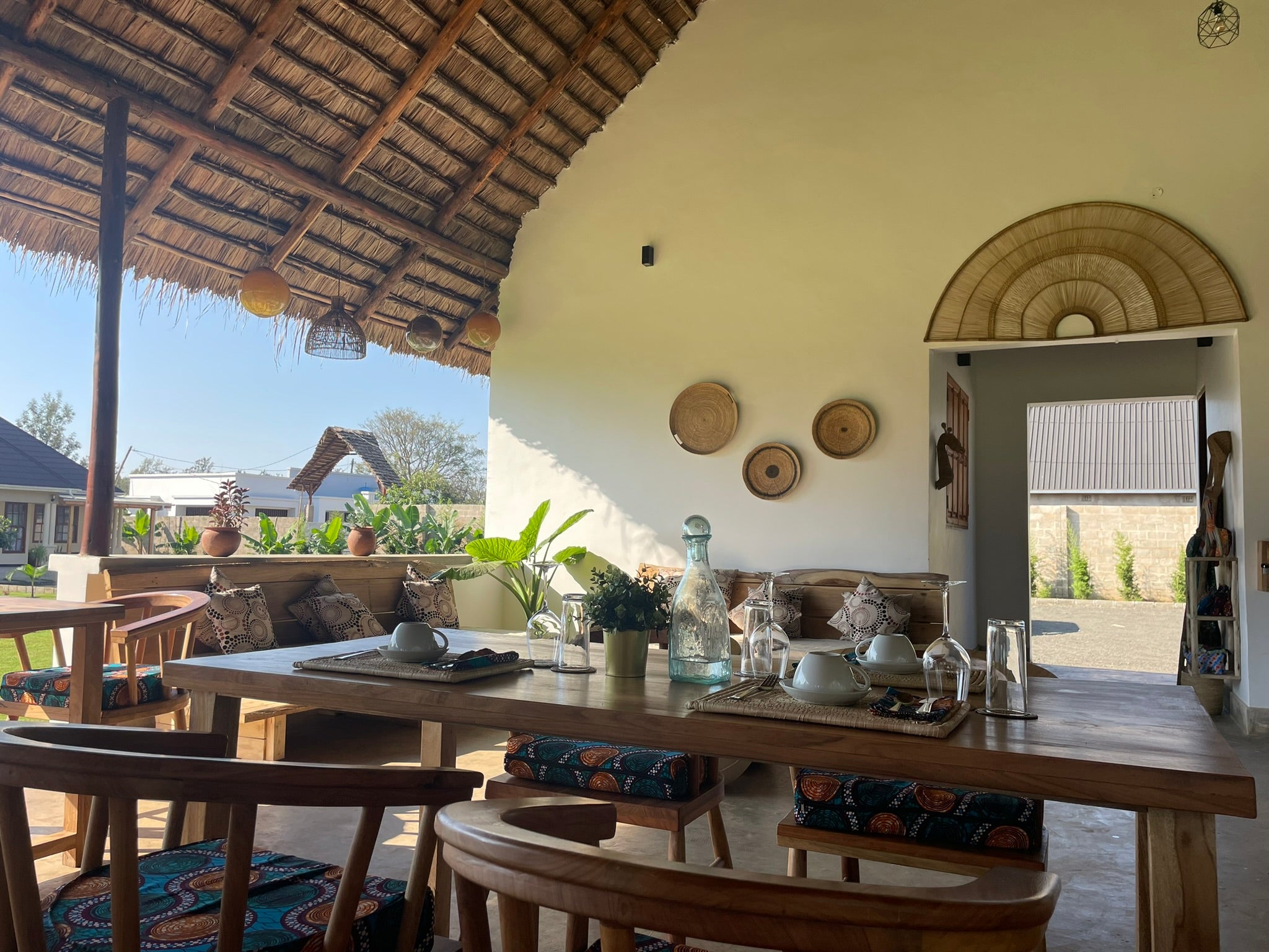 Restaurant and lounge