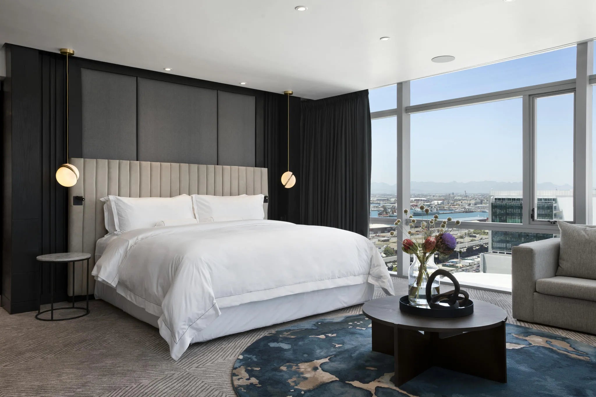 Room gallery image 3.