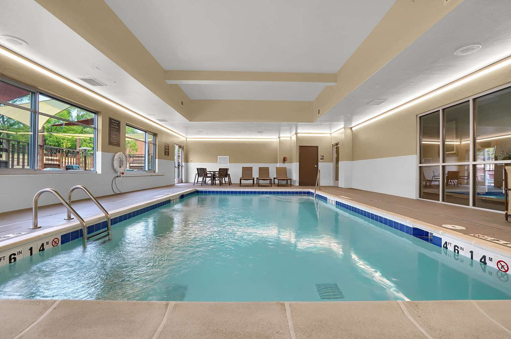 Best Western Plus Fillmore Inn & Suites