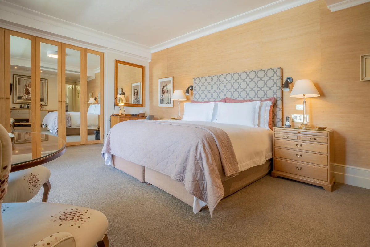 Room gallery image 12.