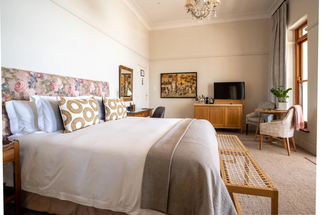 Room gallery image 32.