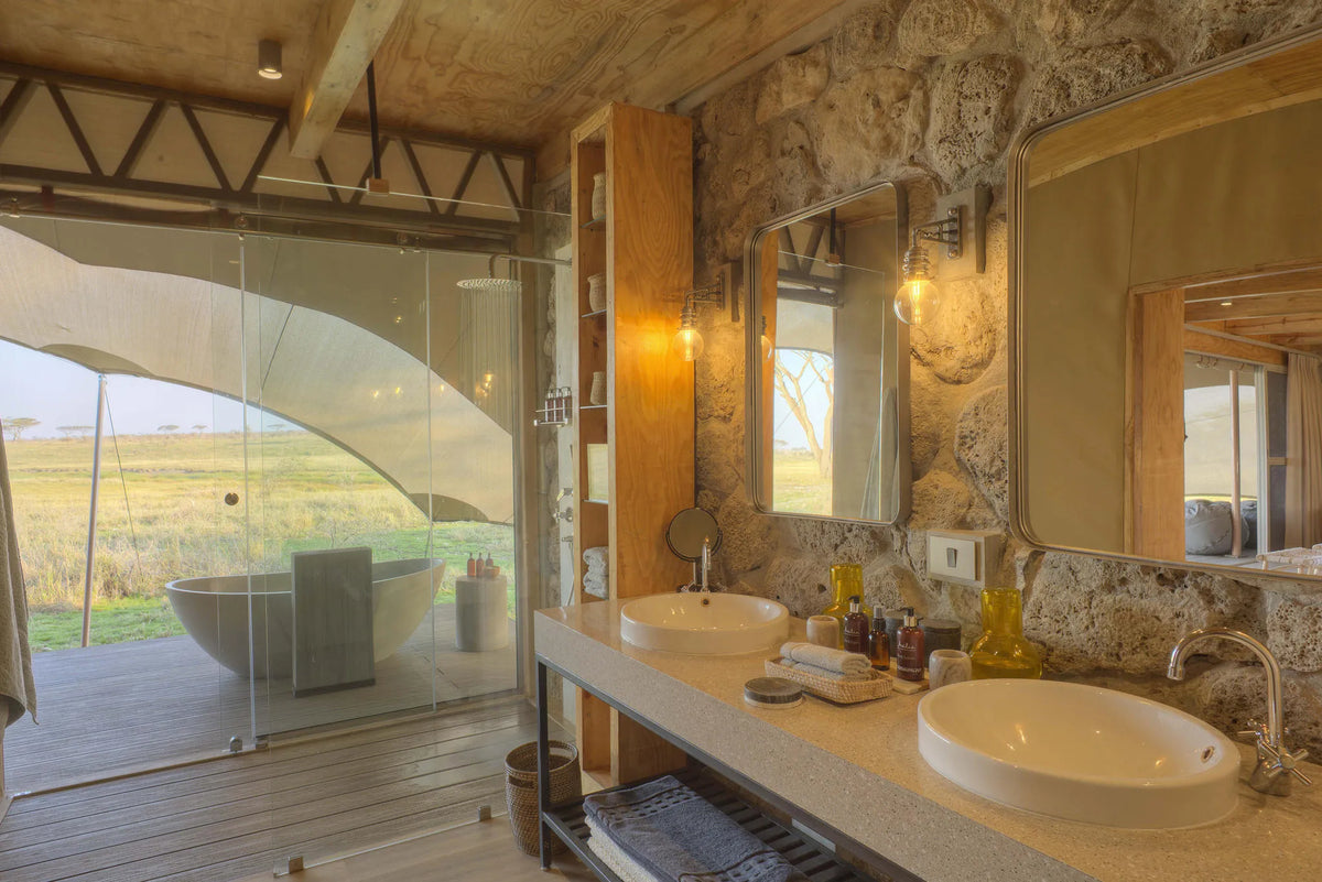 Namiri Plains - Bathroom at Namiri Plains Camp, Eastern Serengeti, Tanzania.