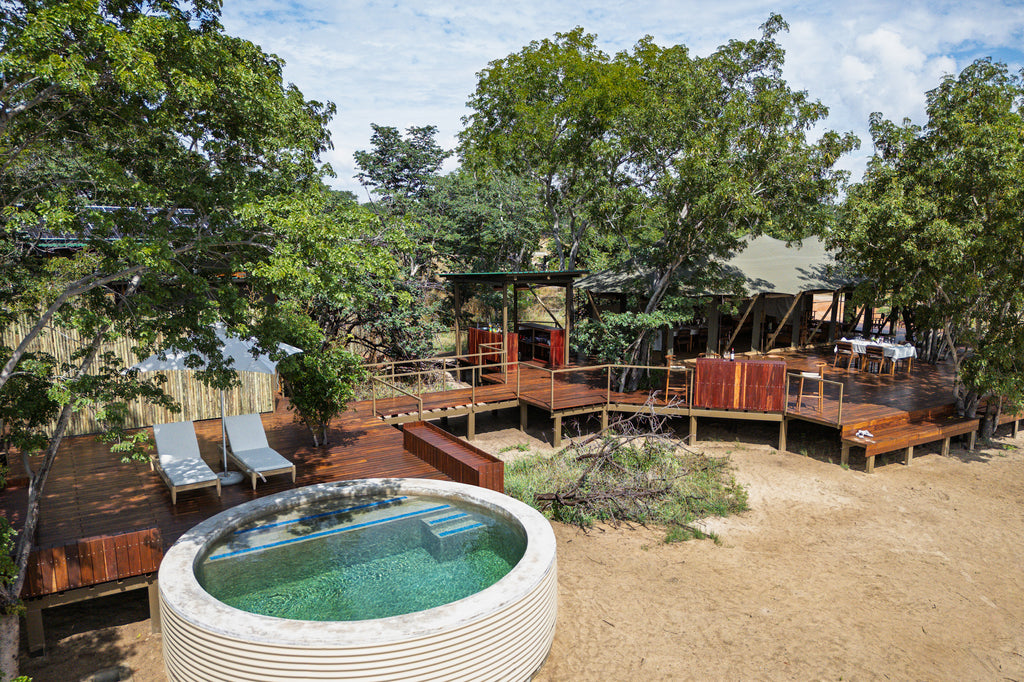 Muddy Teak - main area