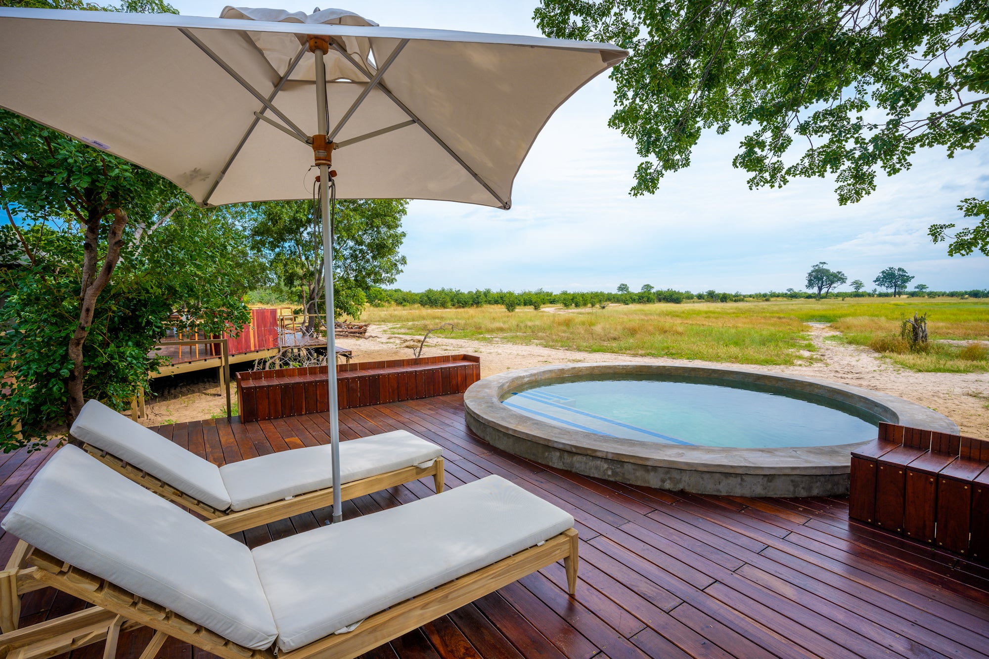 Muddy Teak - main area