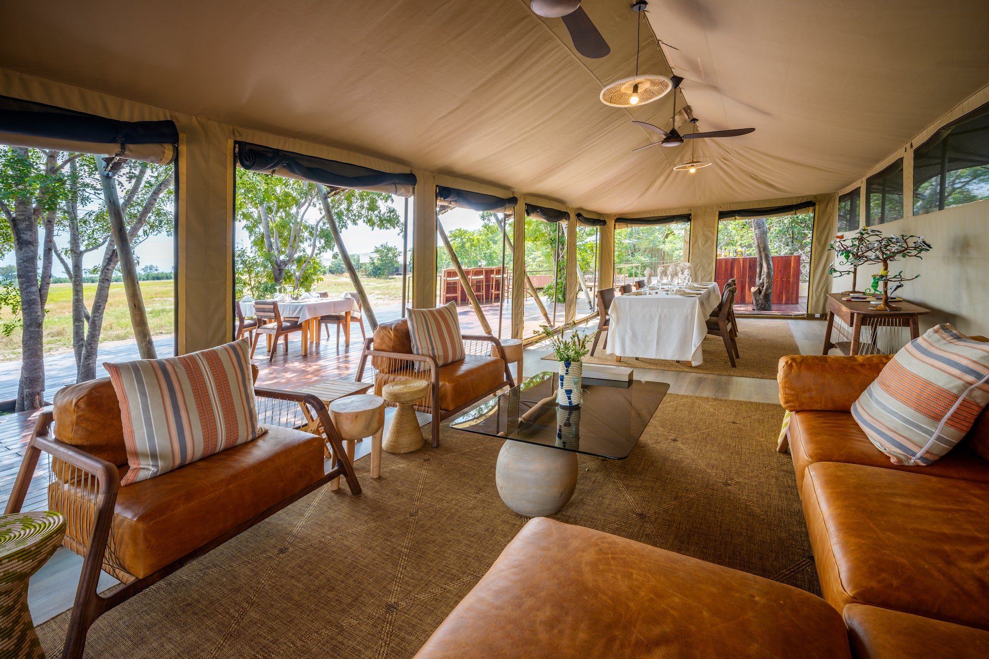 Muddy Teak - main area