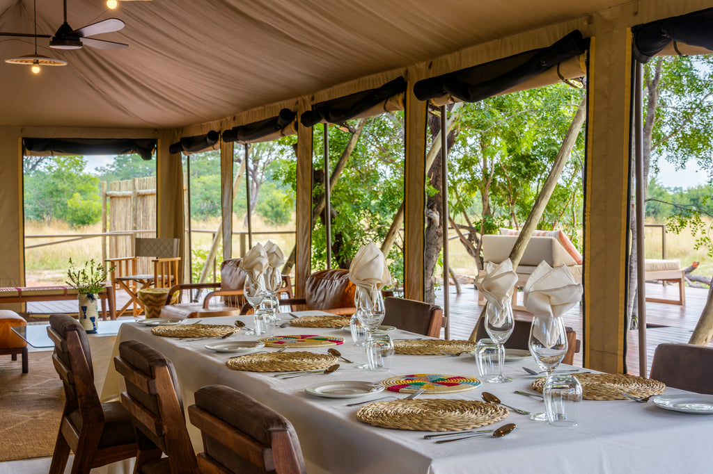 Muddy Teak - main area