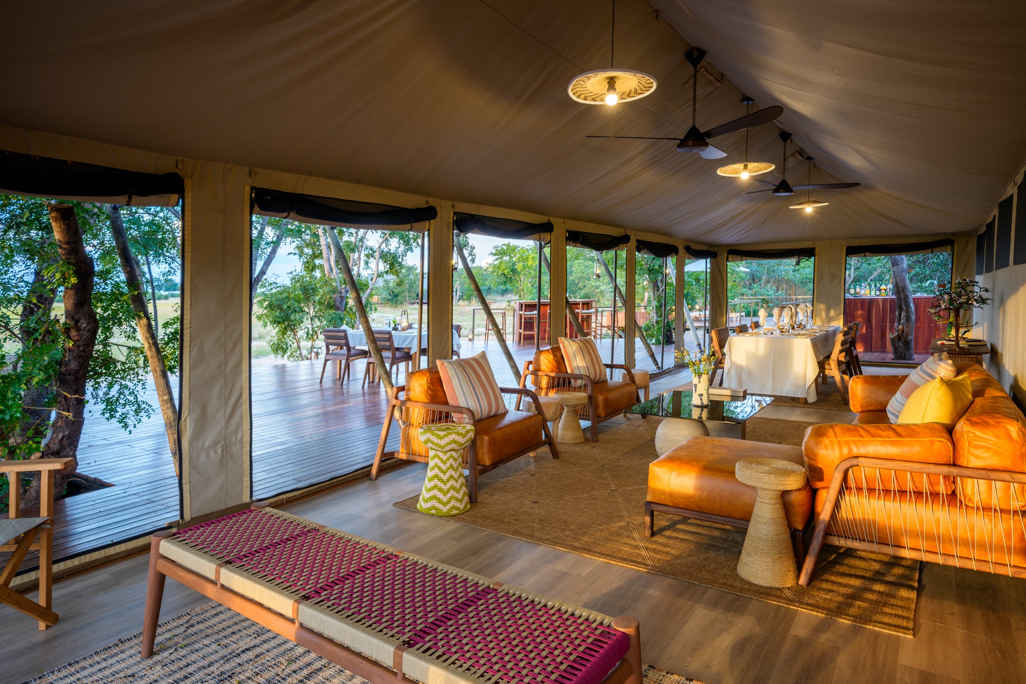 Muddy Teak - main area