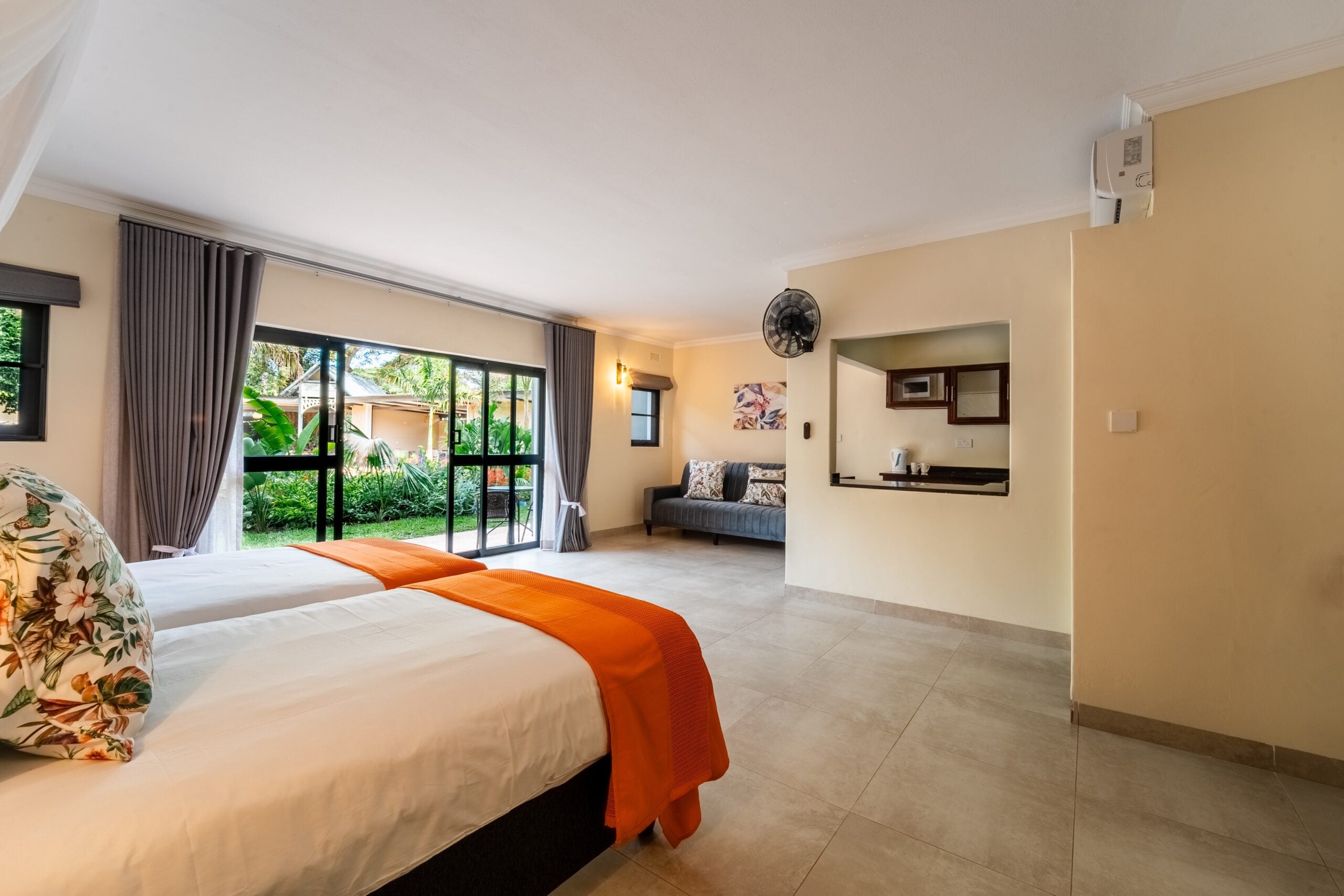 Enterior Deluxe room 2