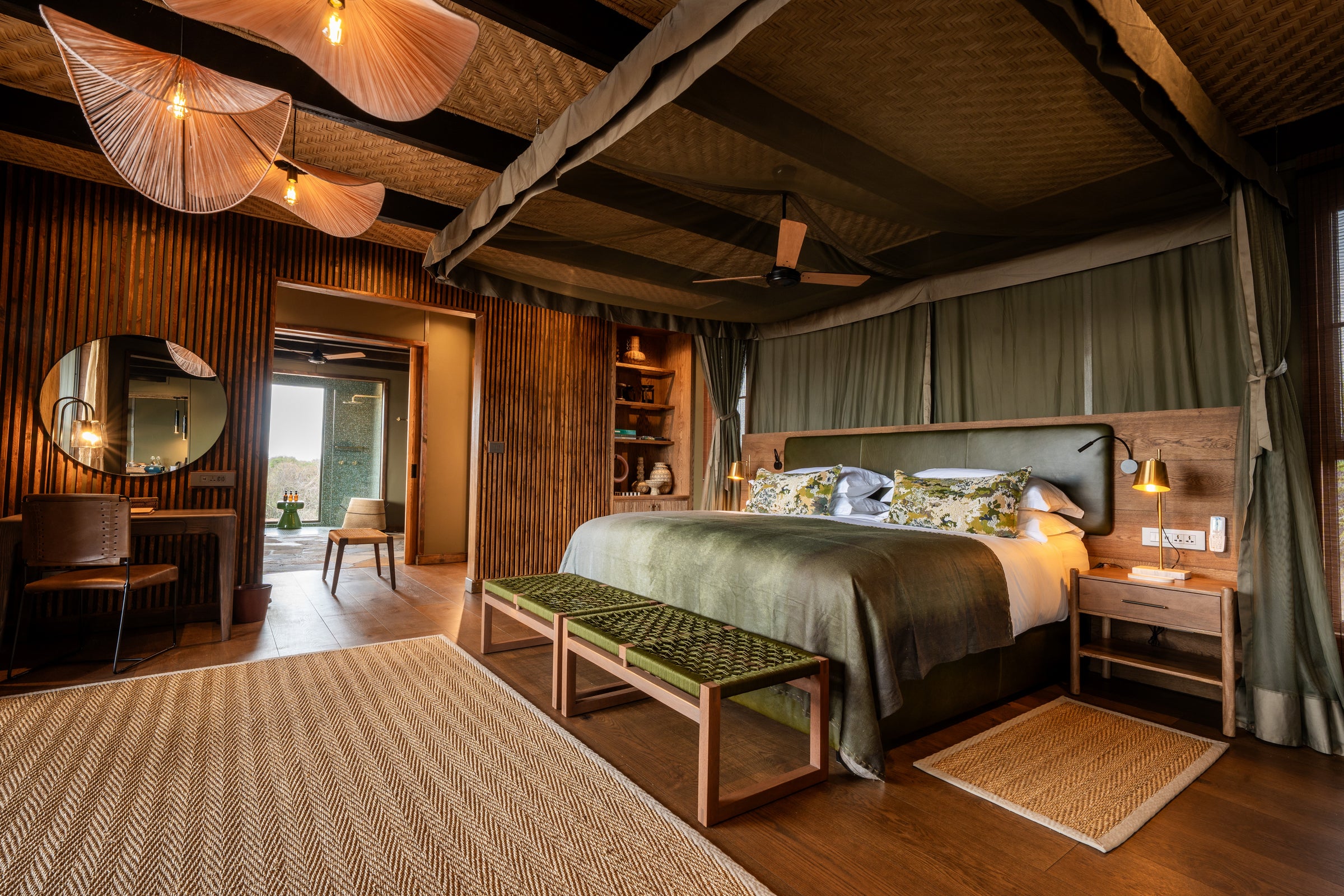 Twin/Double Suites