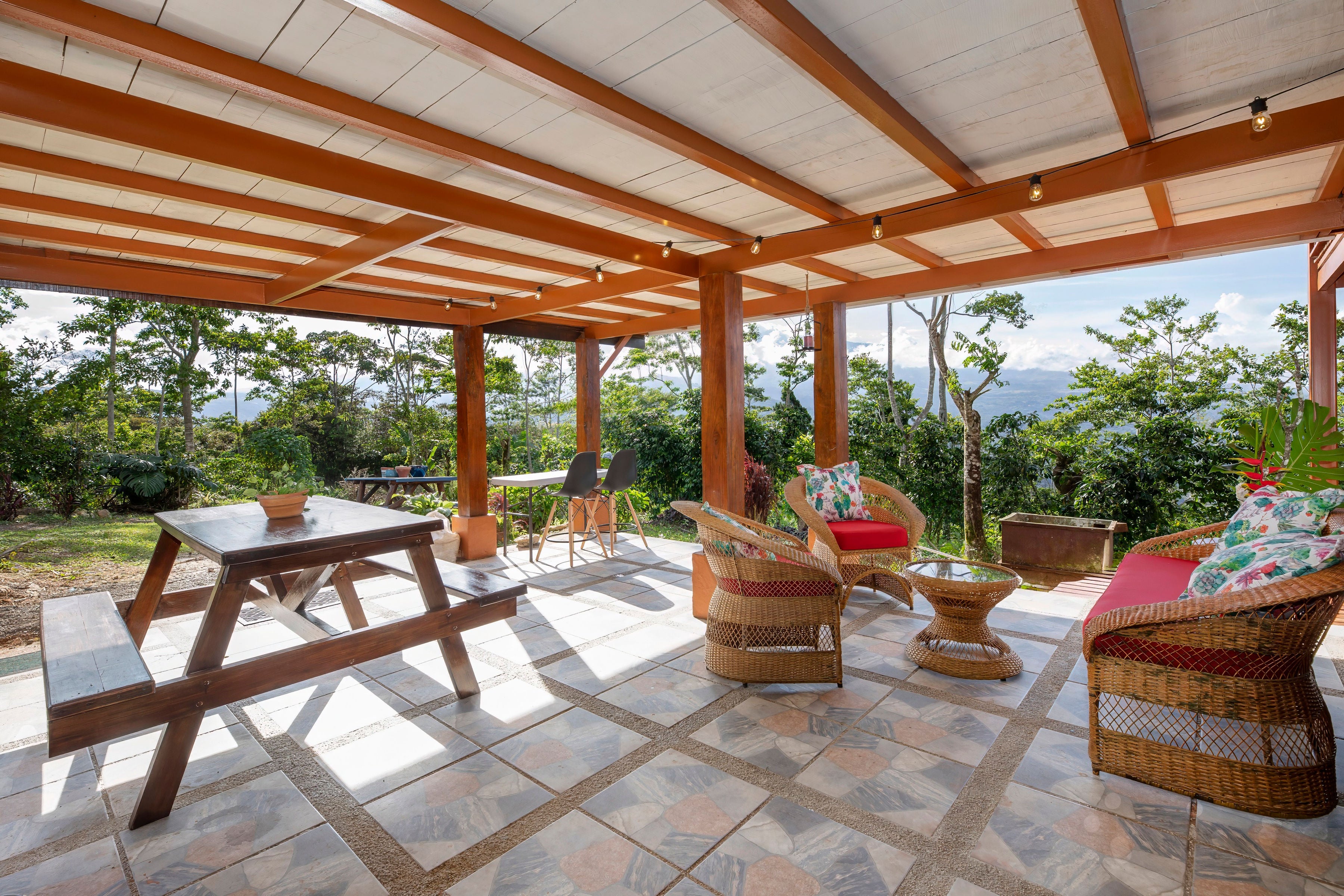 Iriká Lodge and Guest Experiences
