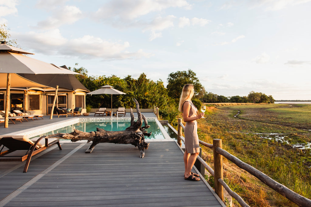 The Sunset House - Pool & View