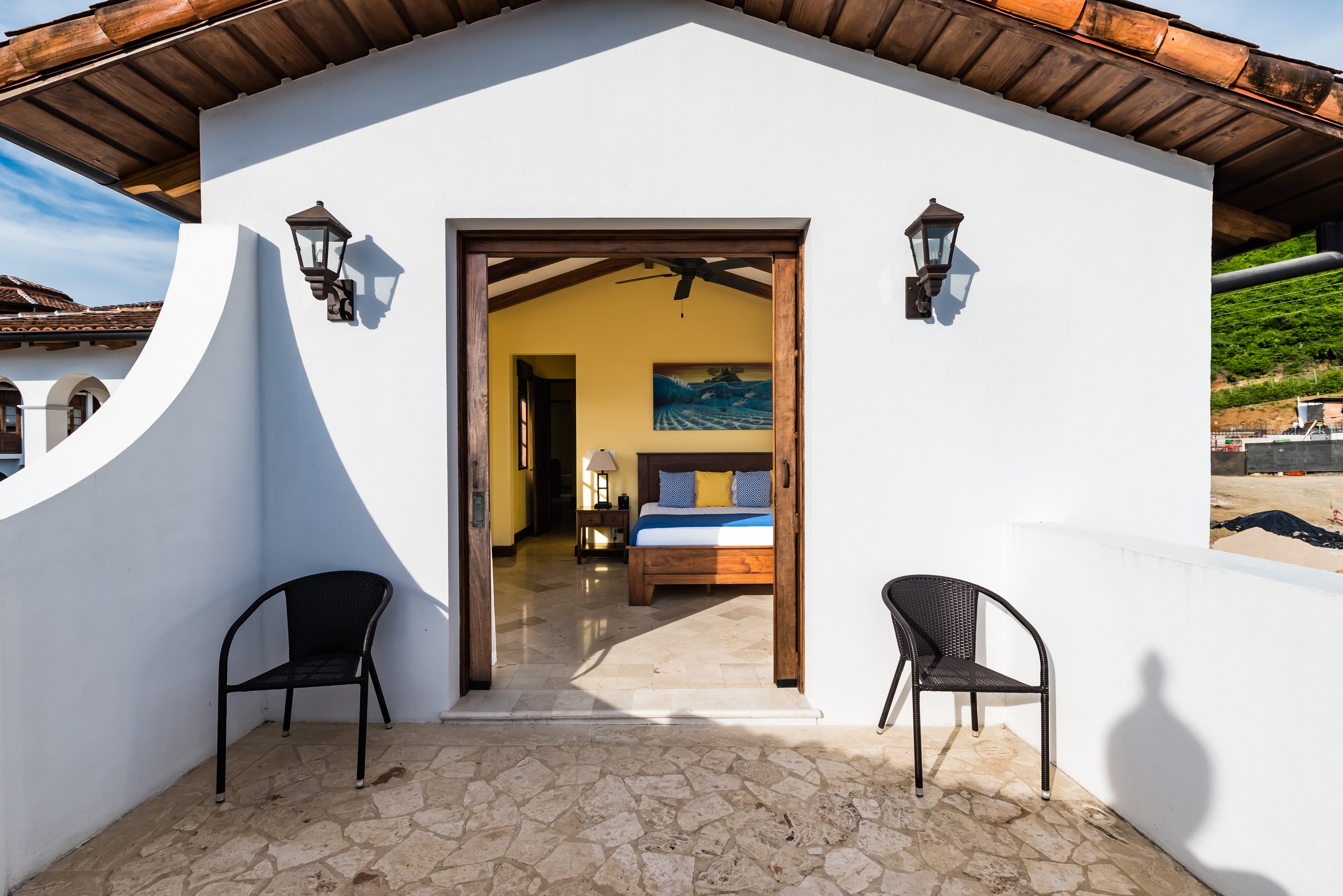 Las Catalinas Doorway | Flat | 36 Plaza Carlota