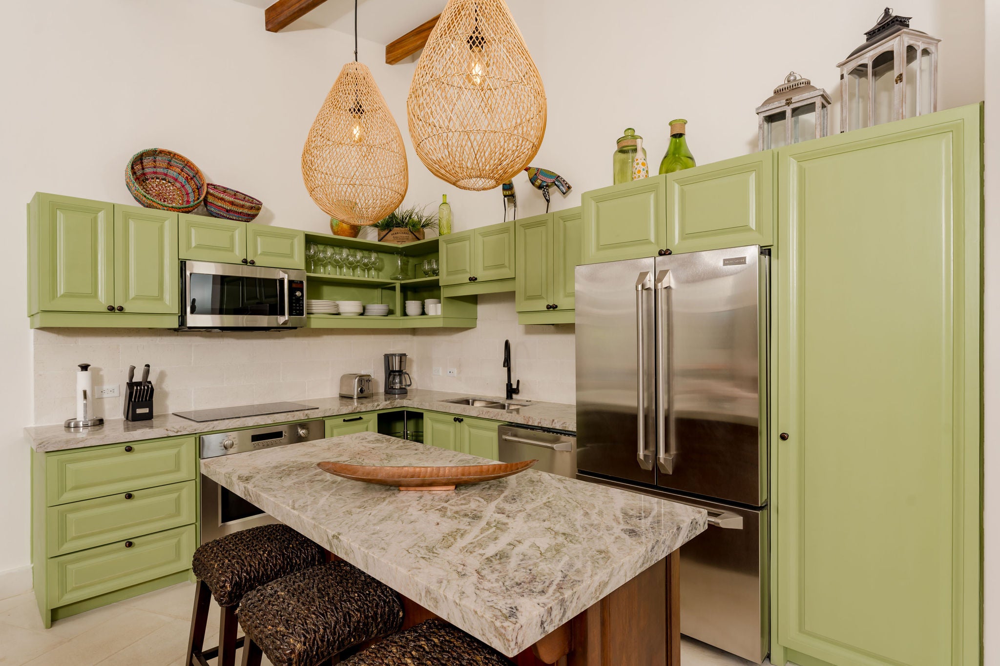 Las Catalinas Doorway | Flat | 34 Plaza Carlota