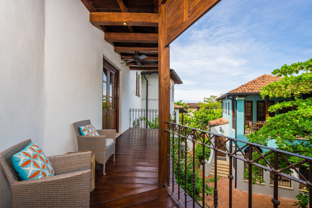 Las Catalinas Doorway | Flat | 24 Plaza Carlota
