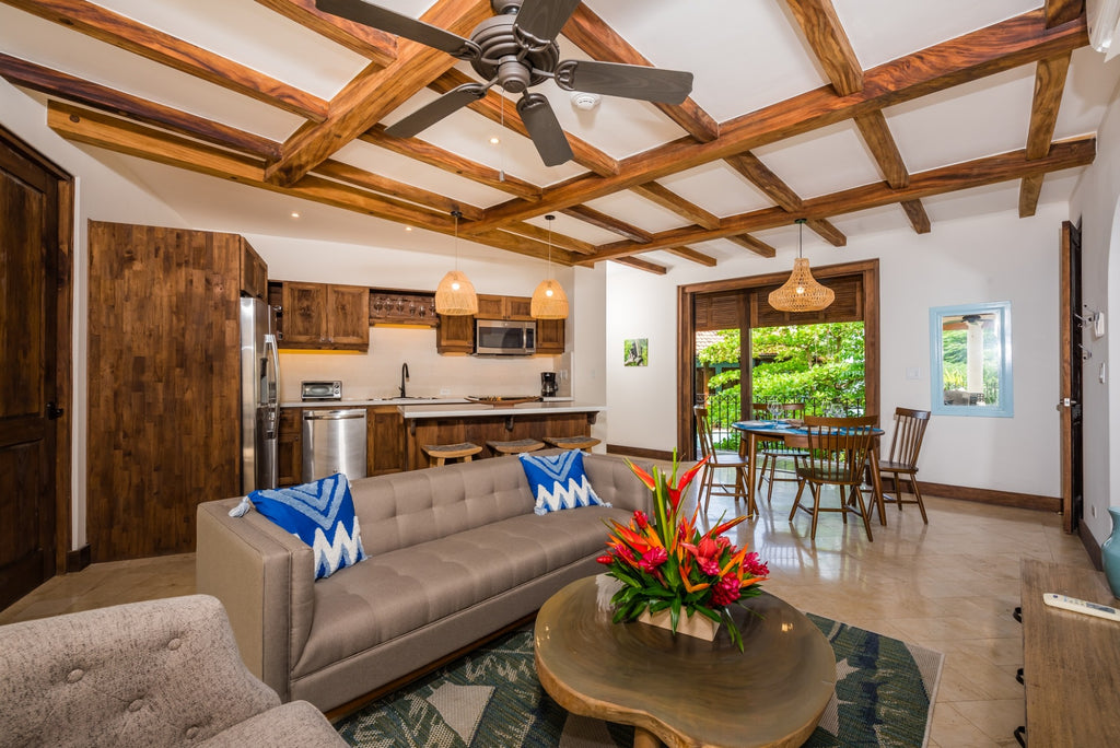 Las Catalinas Doorway | Flat | 24 Plaza Carlota