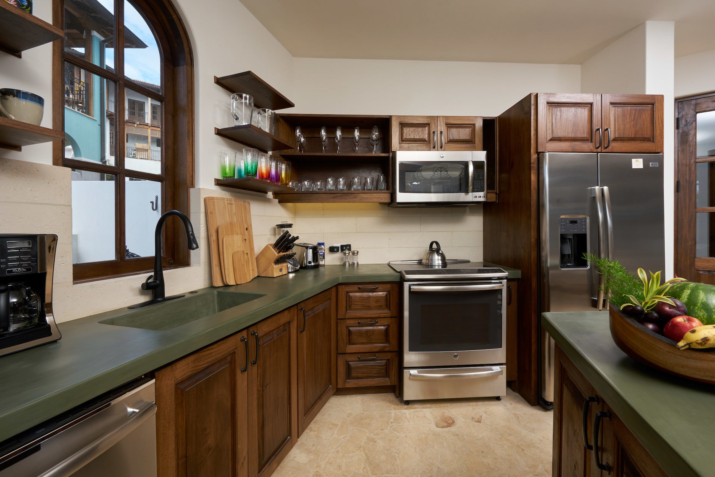 Las Catalinas Doorway | Flat | 10 Plaza Carlota