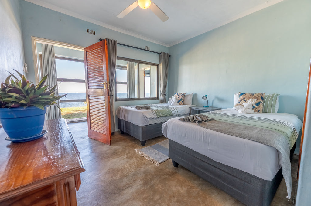 Moore Apartment (x2) -Twin Room