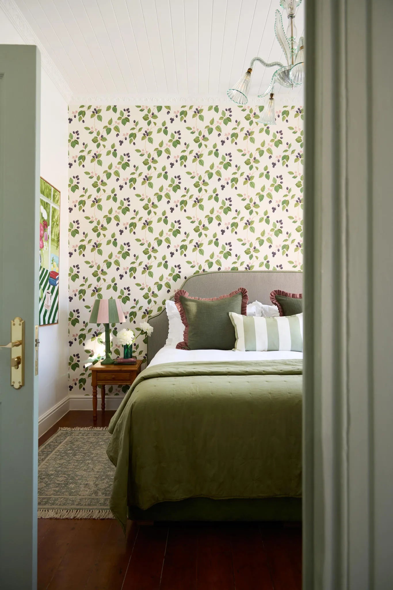 Room gallery image 4.
