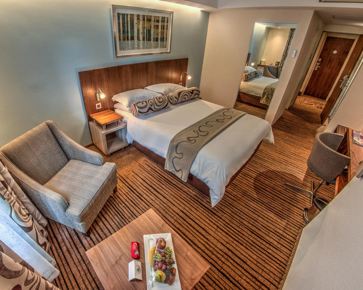 Room gallery image 1.