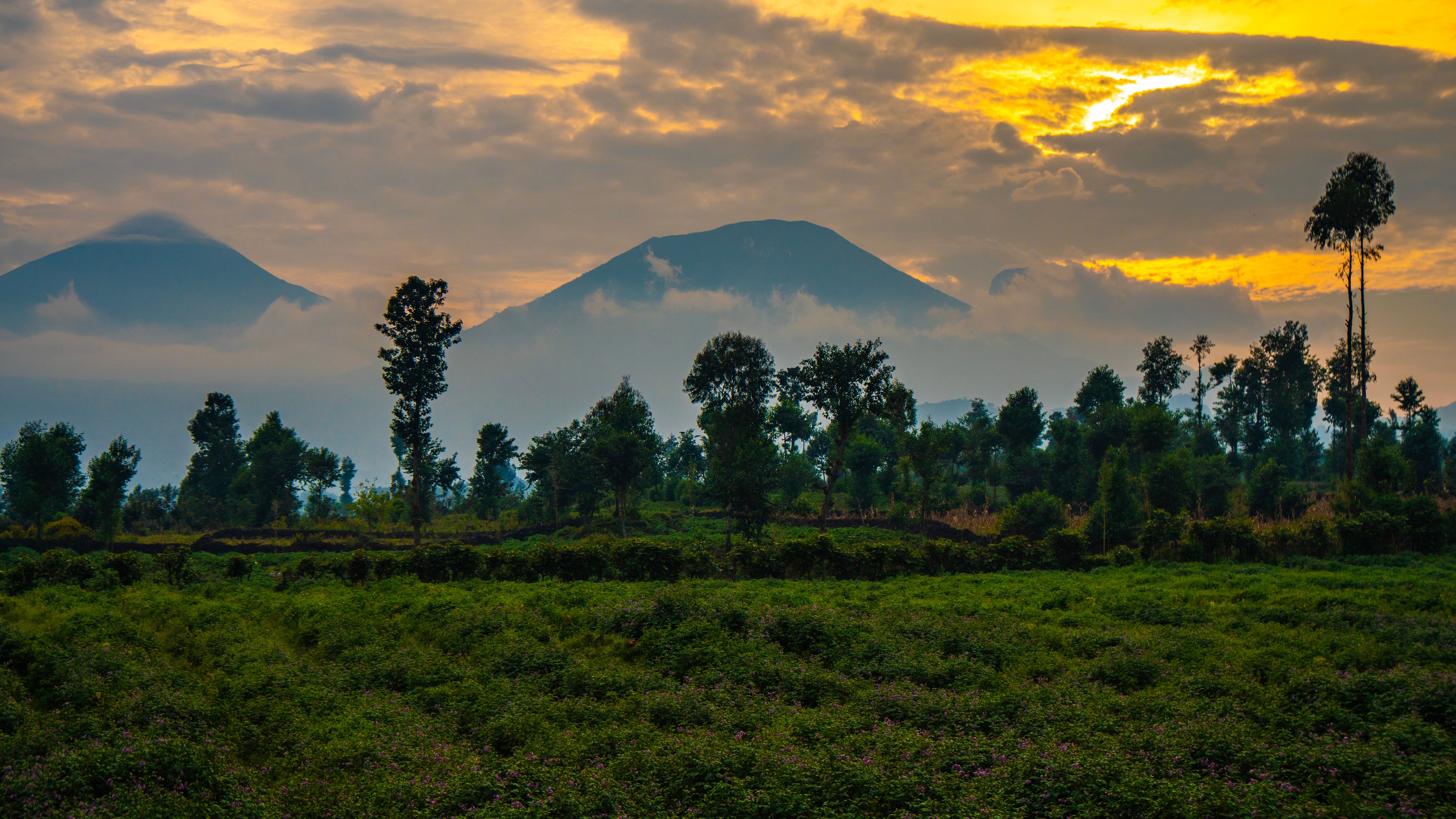 Mount Sabinyo views