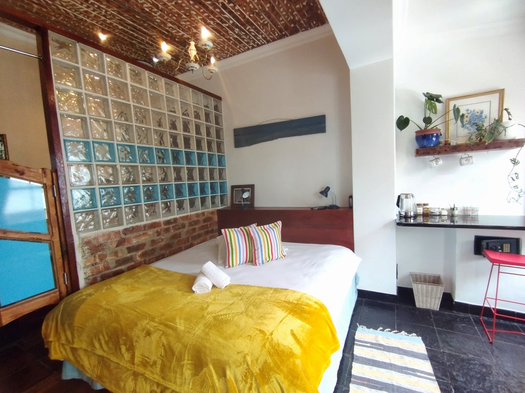 Ami Vine House