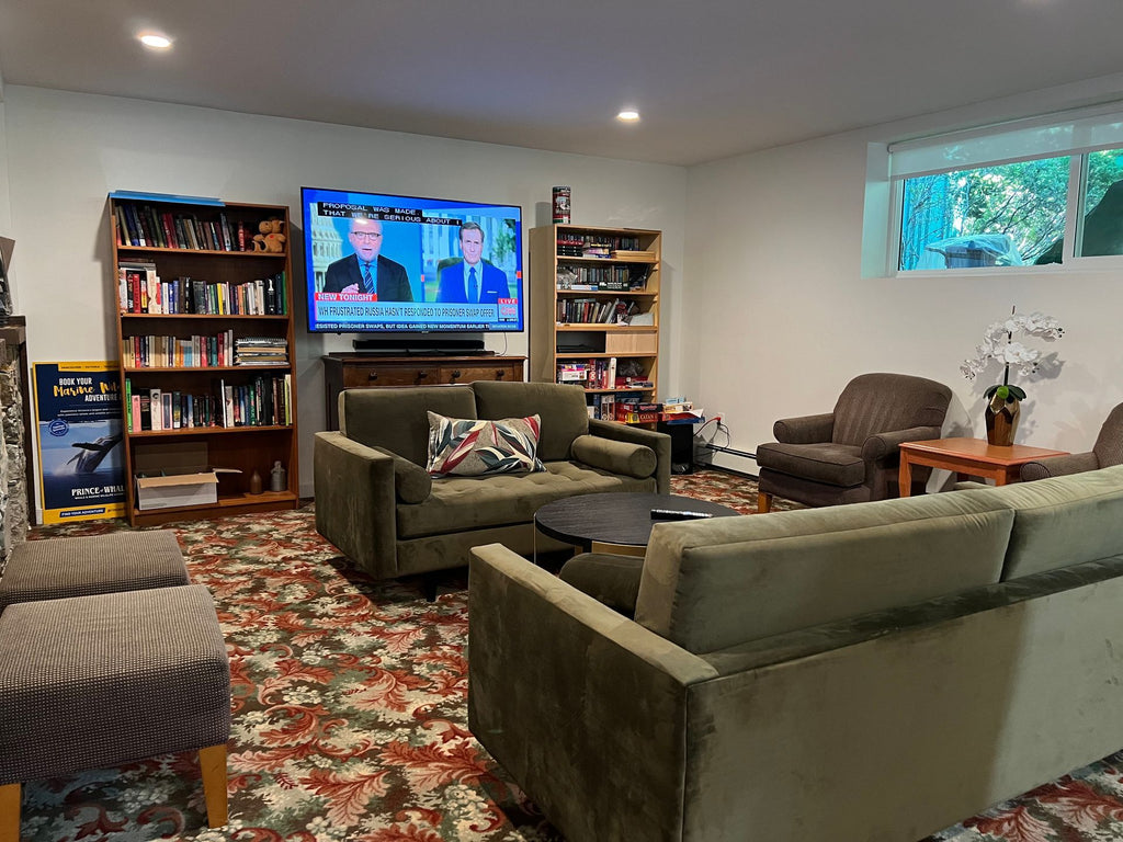 Robin Hood Inn & Suites