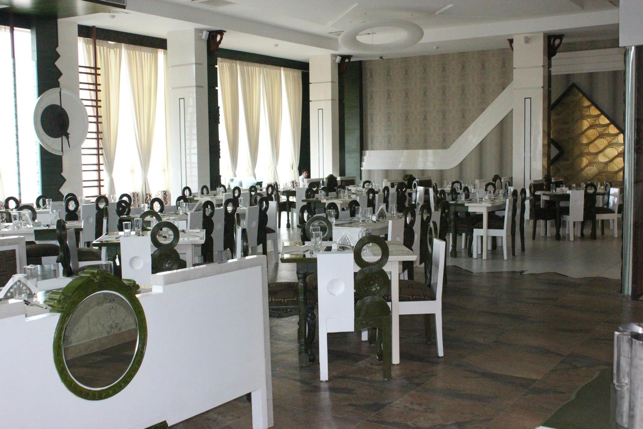 Hotel Holiday Resort
