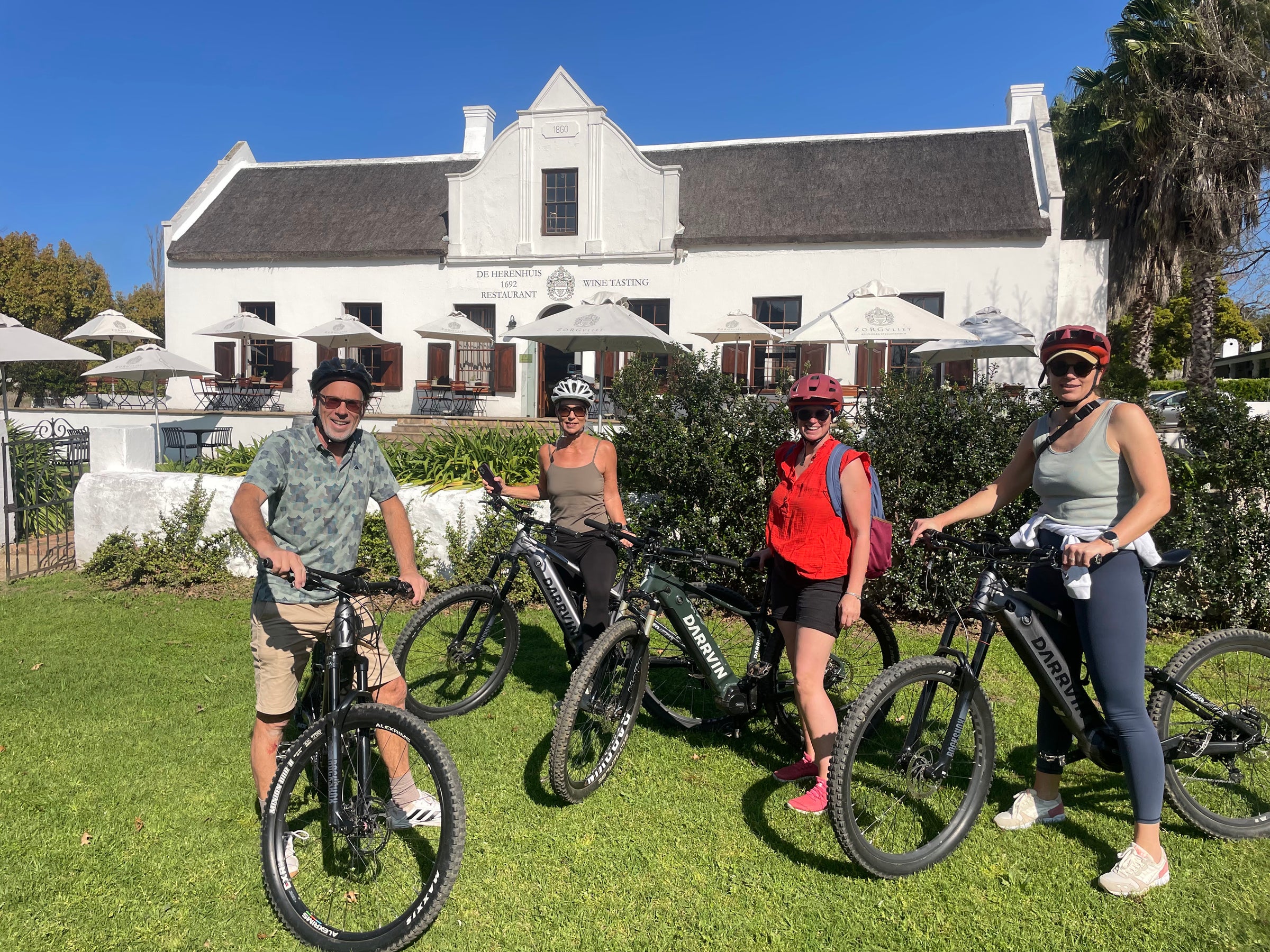 Vinebikes® Stellenbosch Countryside - E-Bike Wine Tours
