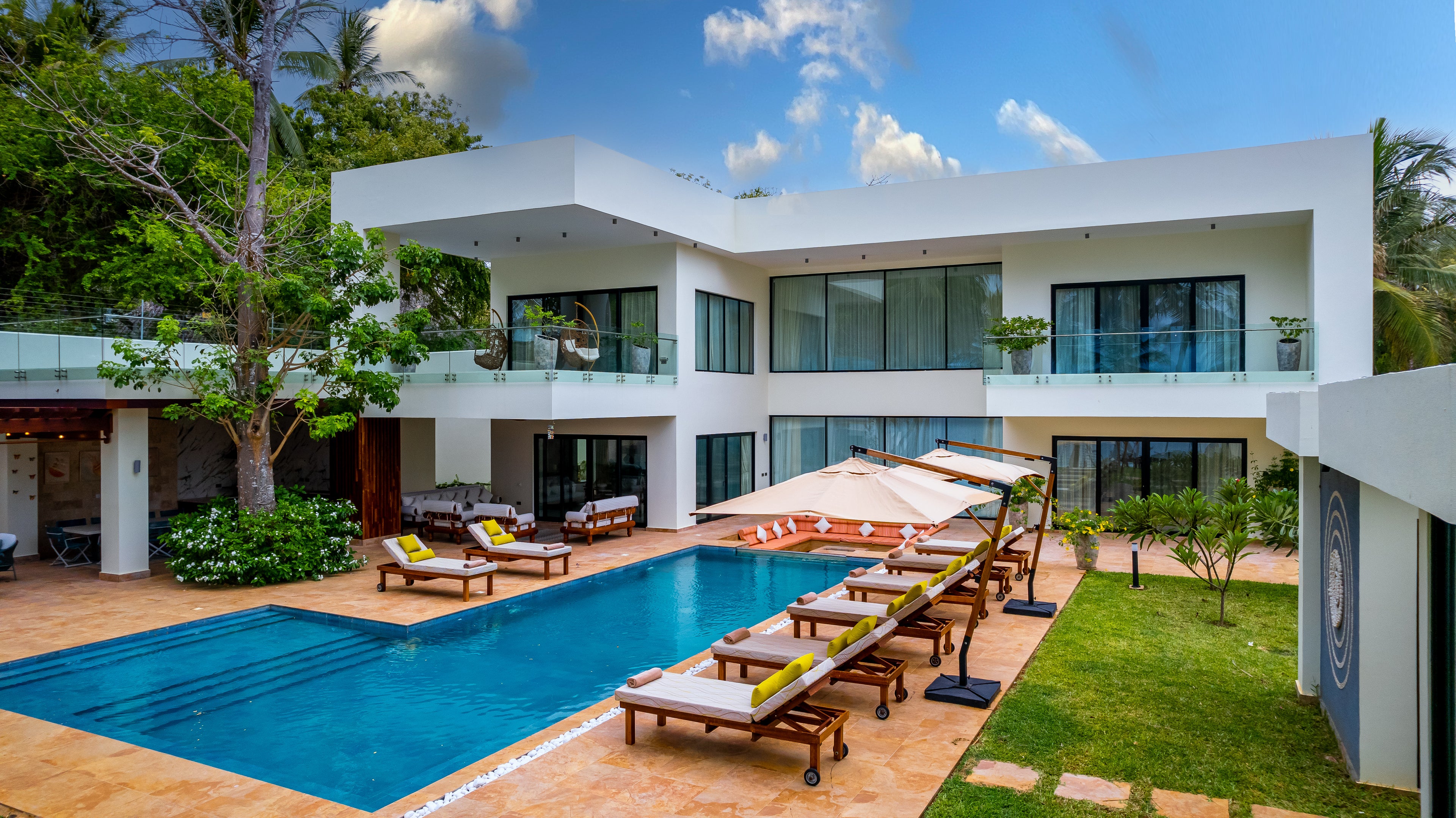 Bahari Bliss External Shot