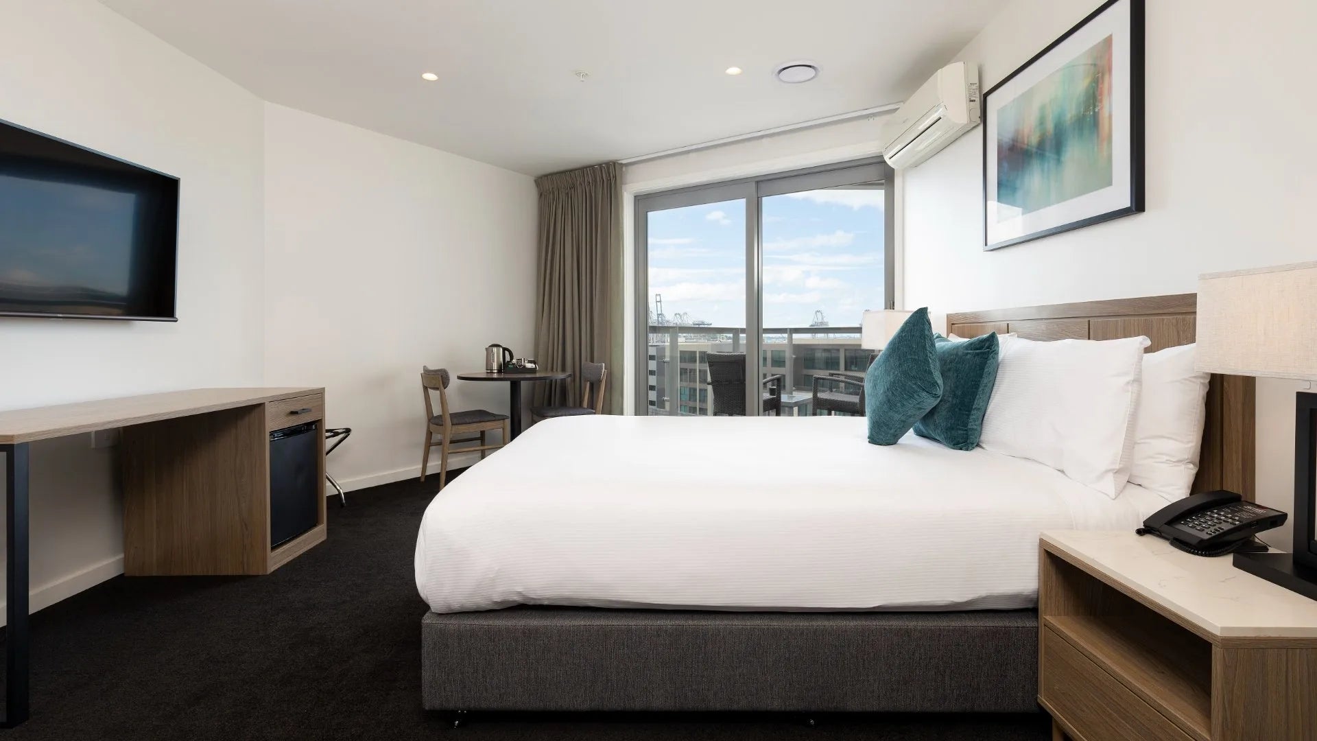 Oaks Auckland Hotel