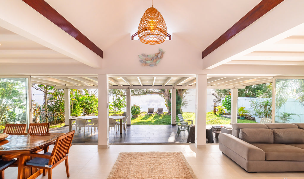 Villa Vanaki - Beachfront Villa 4BR w/ AC
